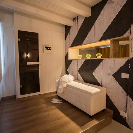 Diffuso Dimora Rossi