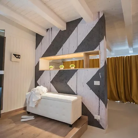 Diffuso Dimora Rossi Hotel 3*