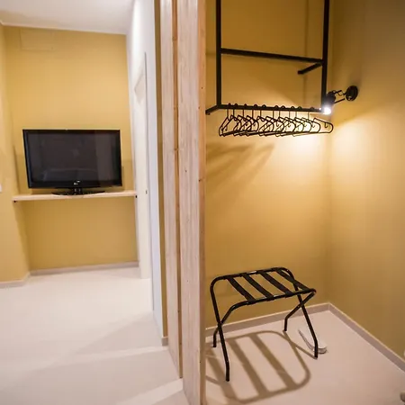 Hotel Diffuso Dimora Rossi 3*