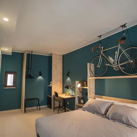 Diffuso Dimora Rossi トゥーリ