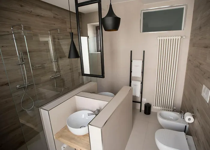 Hotel Diffuso Dimora Rossi 3*